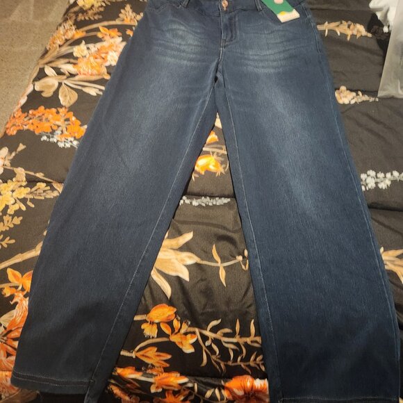 HalaraMagic™ High Waisted Button Zipper Straight Leg Washed Straight Leg Jeans - Picture 1 of 6